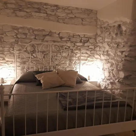 Ape Bianca - Mimosa Apartament Colico