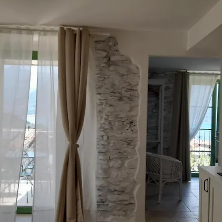 Ape Bianca - Mimosa Appartamento Colico