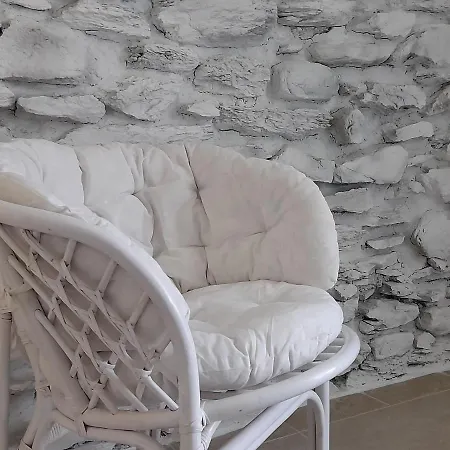 Ape Bianca - Mimosa Appartamento Colico