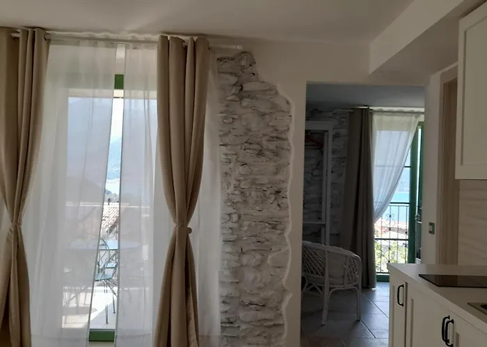 Ape Bianca - Mimosa Apartmán Colico
